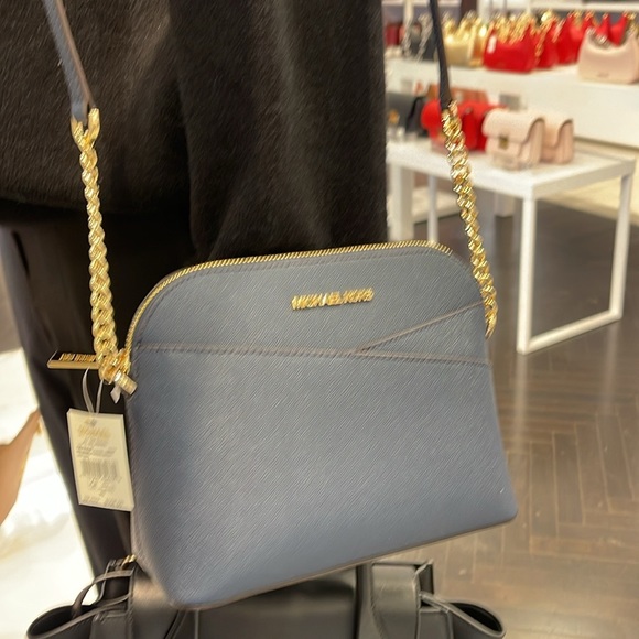 MICHAEL KORS
Jet Set Travel Medium Dome Crossbody Bag
Navy
NWT - Picture 8 of 16